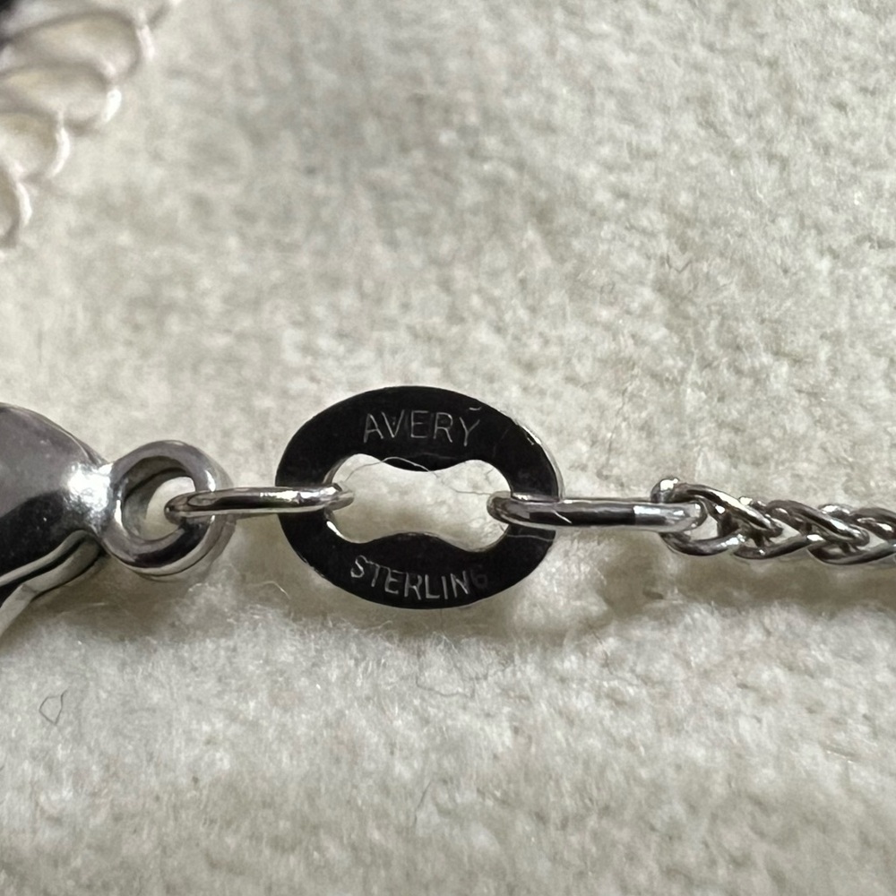 Retired James Avery 925 Silver Key of St Mary Pendant on James Avery Chain - Picture 8 of 11